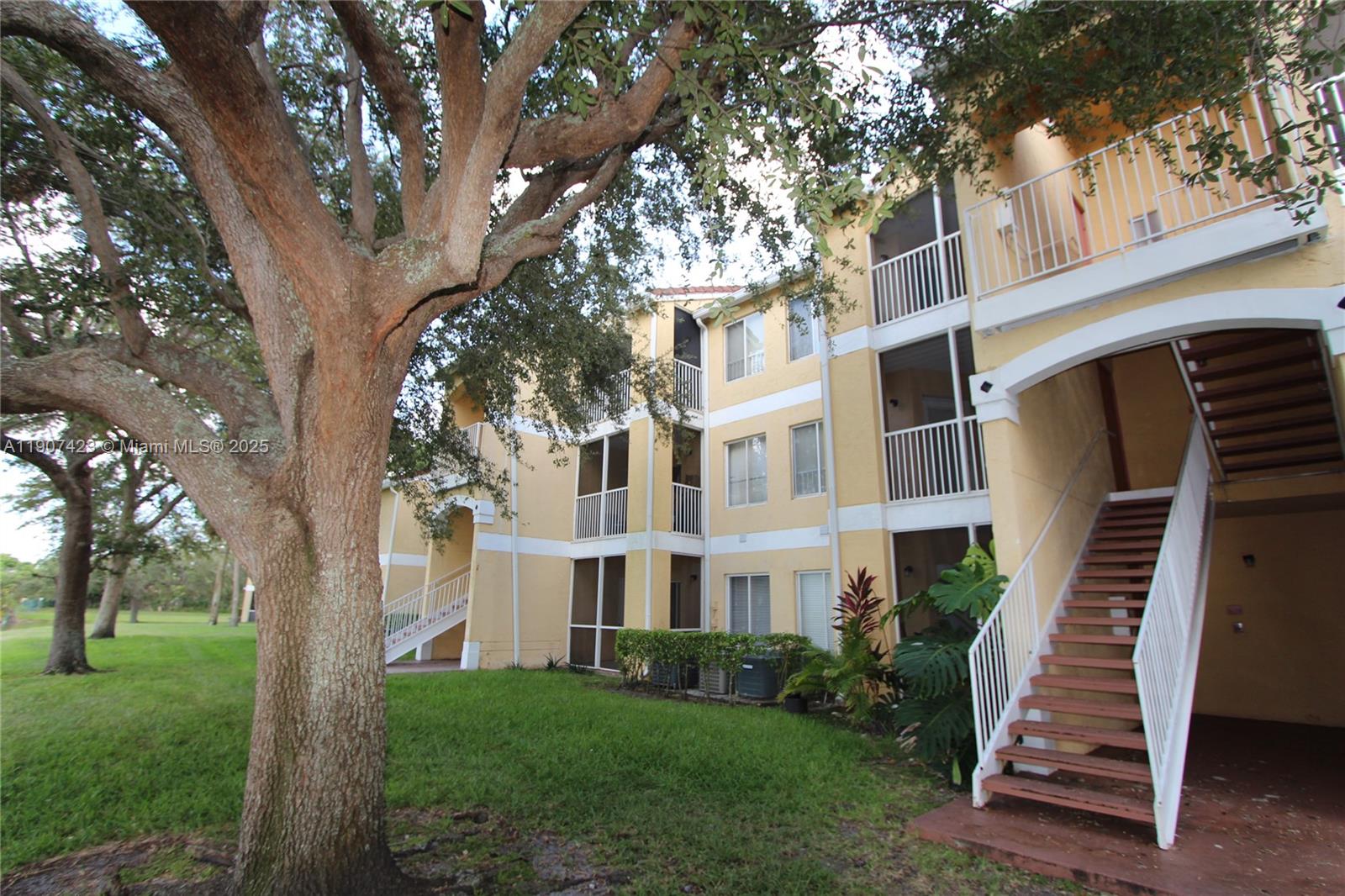 SAILBOAT POINTE CONDO - Residential Lease