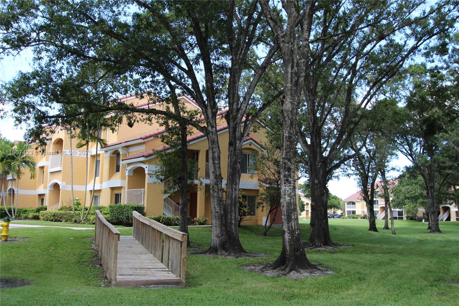 SAILBOAT POINTE CONDO - Residential Lease