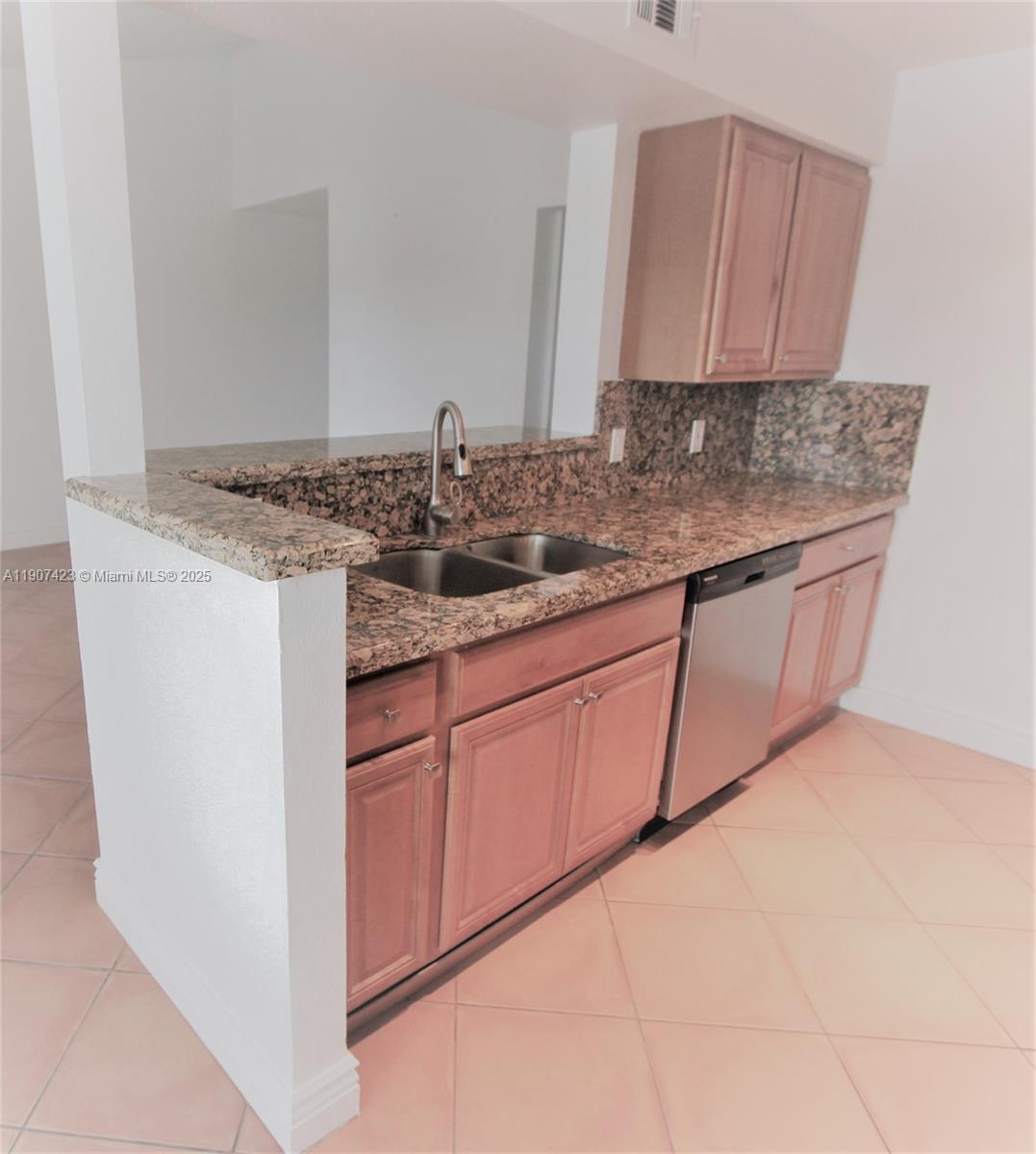 SAILBOAT POINTE CONDO - Residential Lease