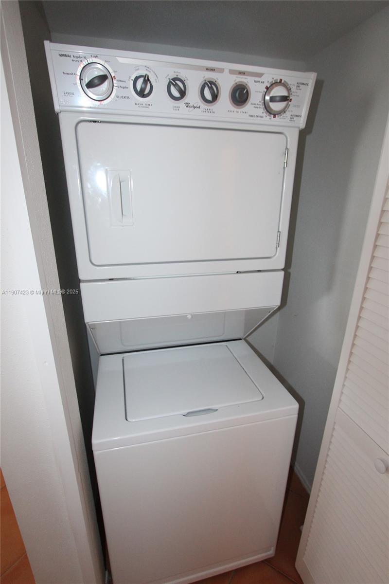 SAILBOAT POINTE CONDO - Residential Lease