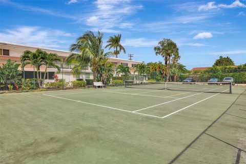 A home in Oakland Park