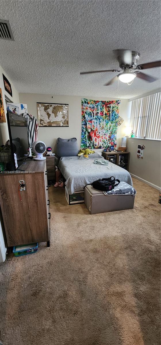 PEMBROKE LAKES SECTION SE - Residential