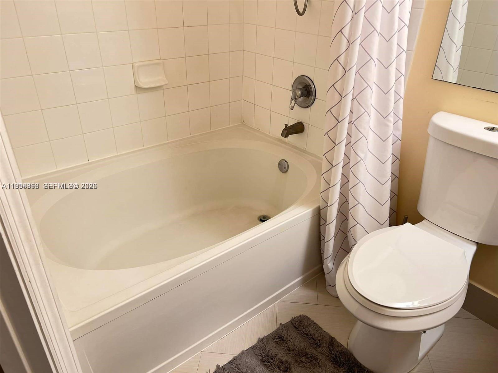 PORTO BELLAGIO CONDO - Residential Lease