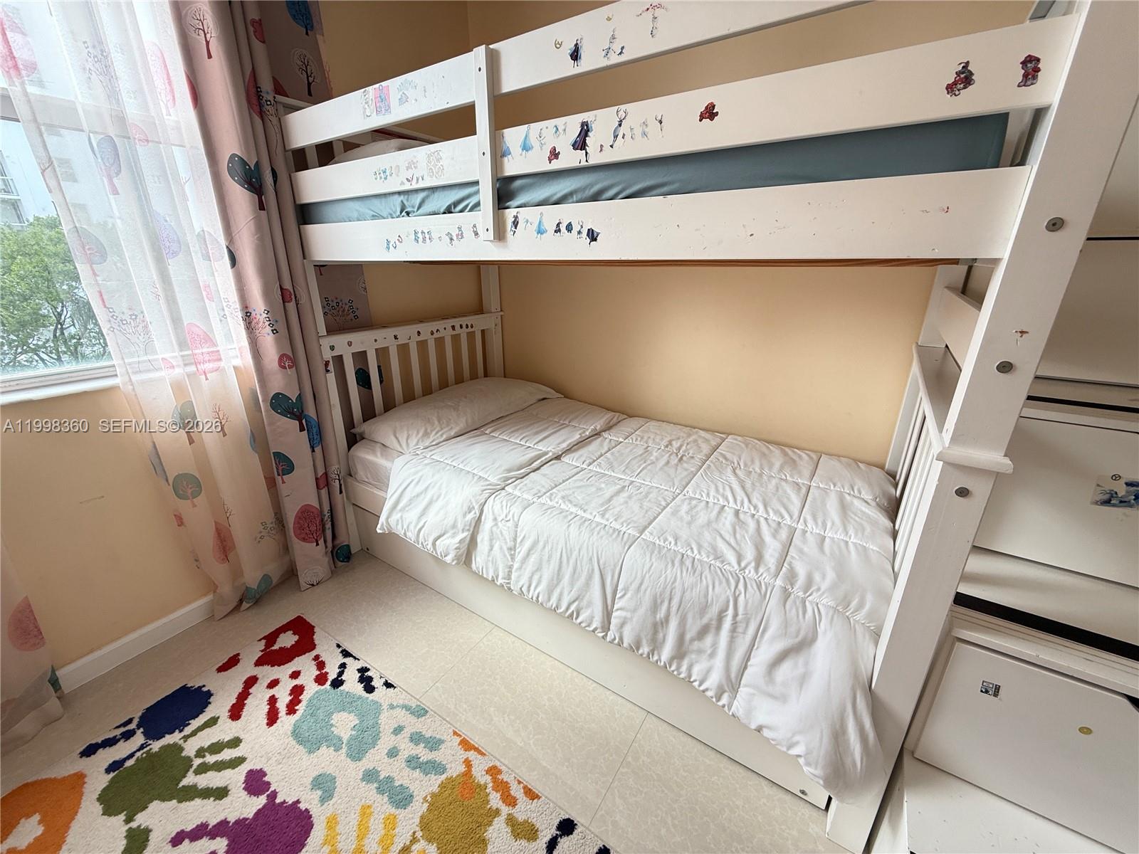 PORTO BELLAGIO CONDO - Residential Lease