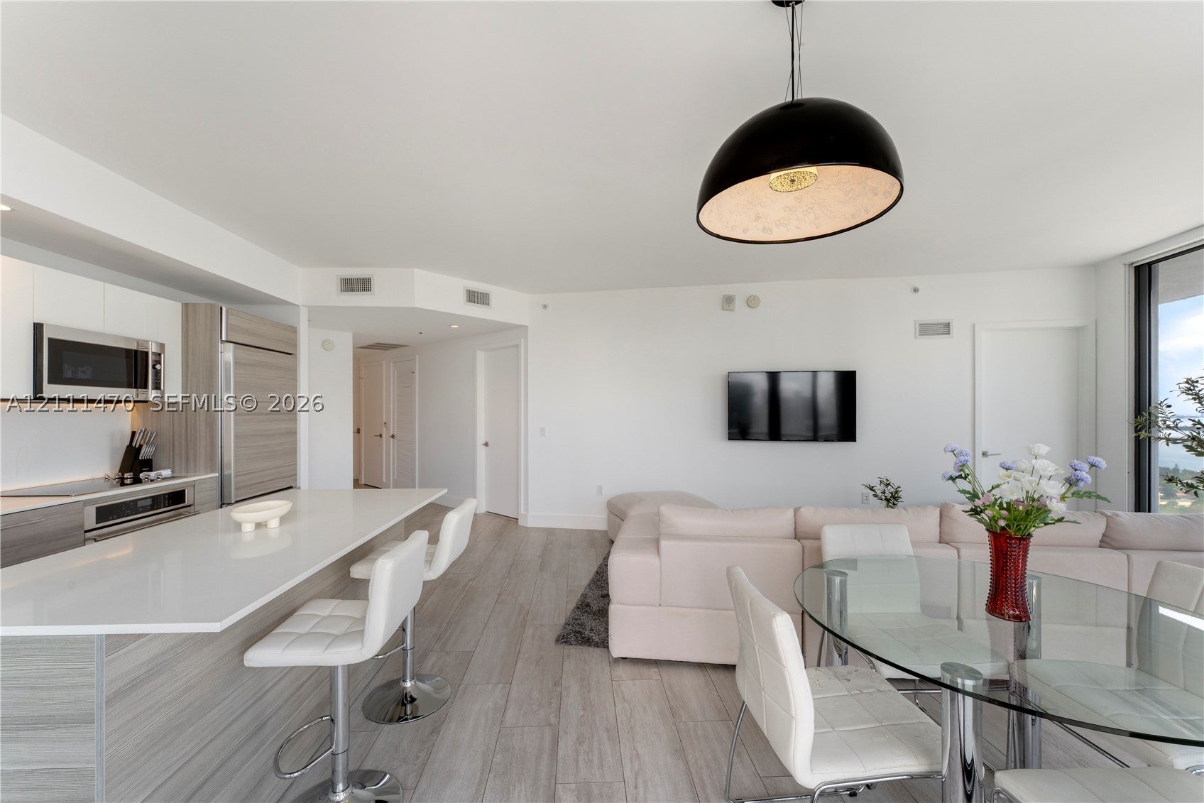 121 NE 34th St 2204