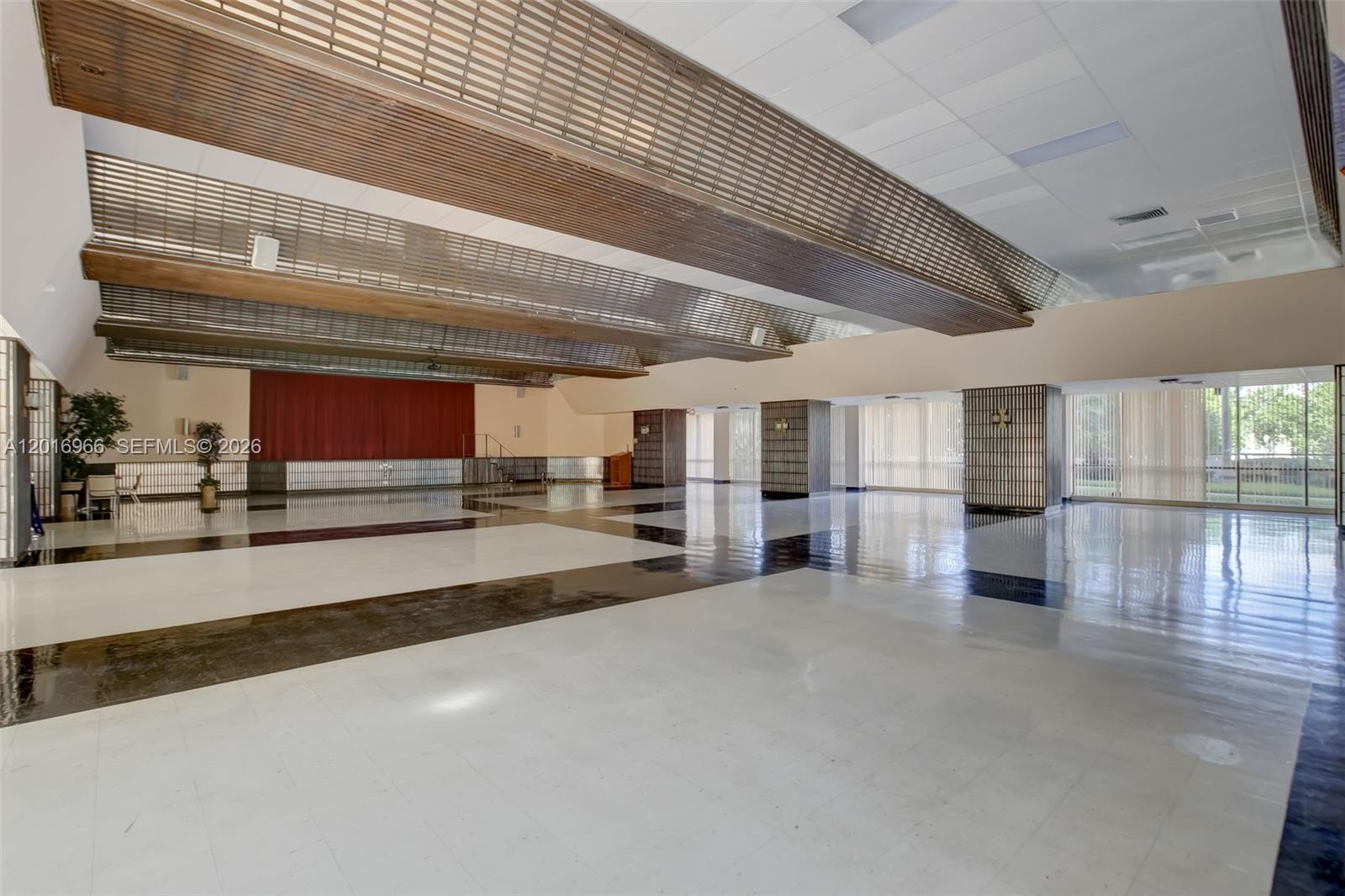 OLYMPUS CONDO PHASE - Residential
