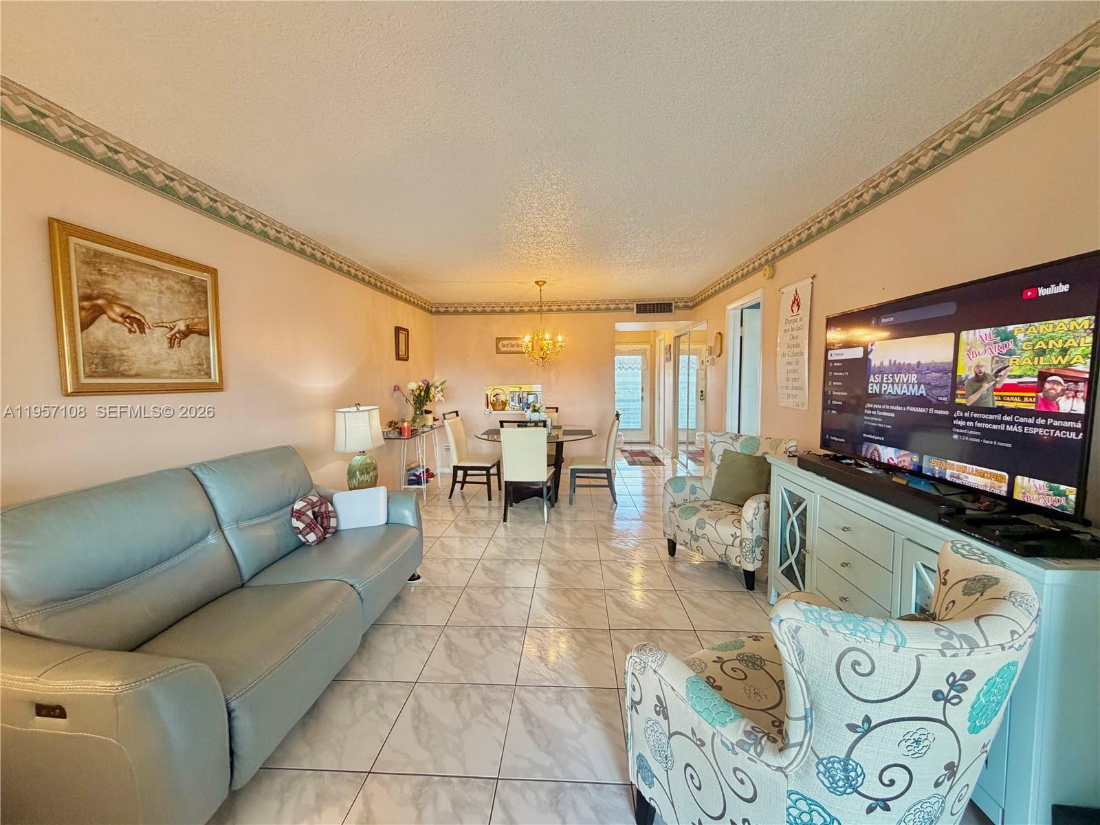 LAUDERDALE OAKS CONDO XV - Residential