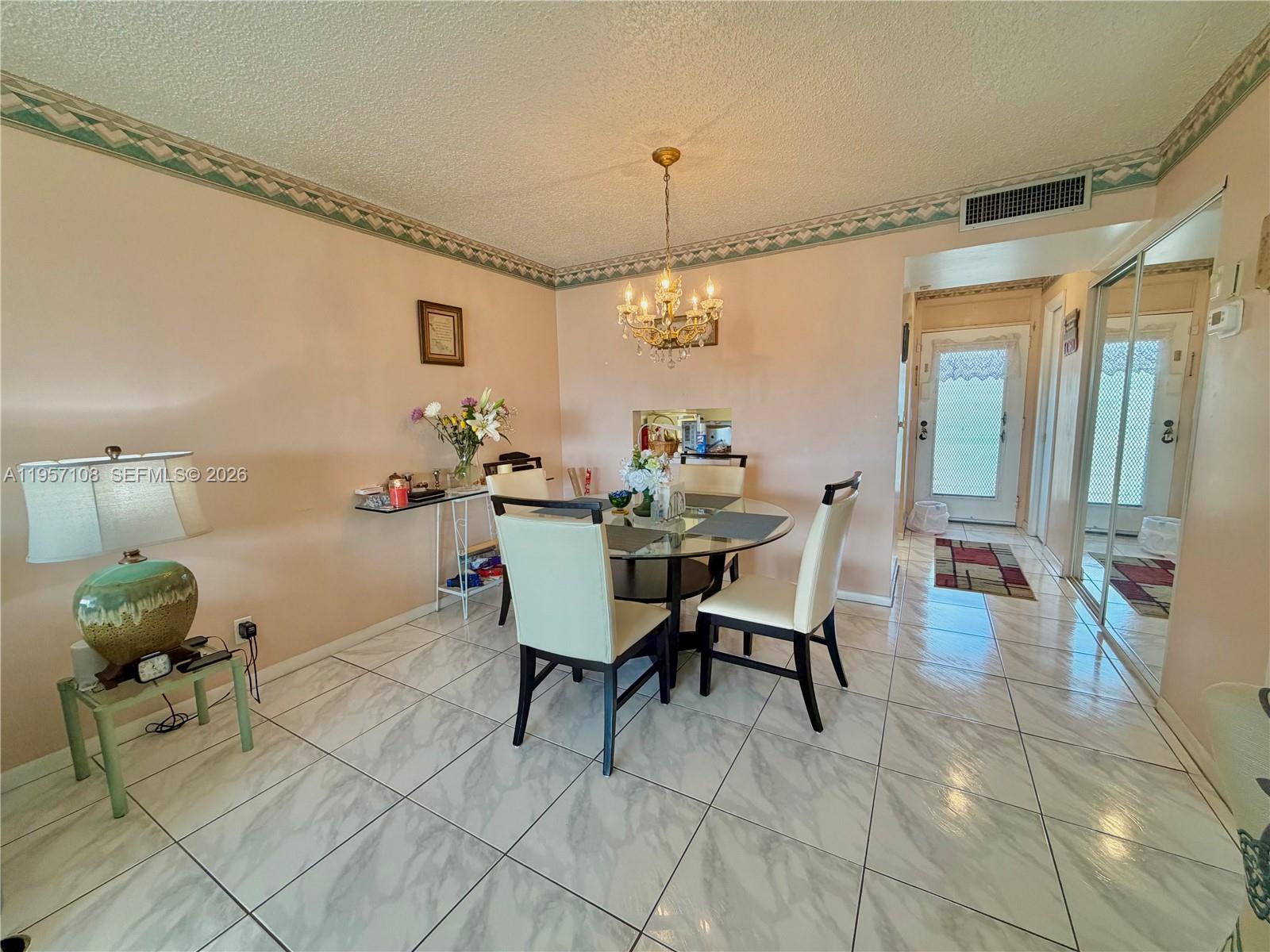 LAUDERDALE OAKS CONDO XV - Residential