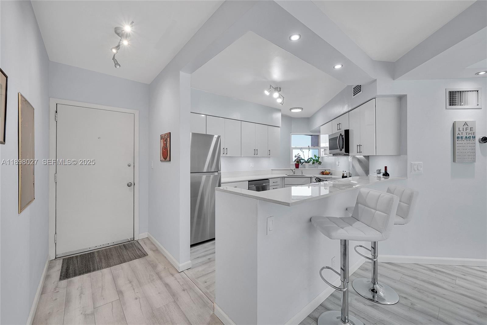 BREAKWATER TOWERS CO-OP - Residential