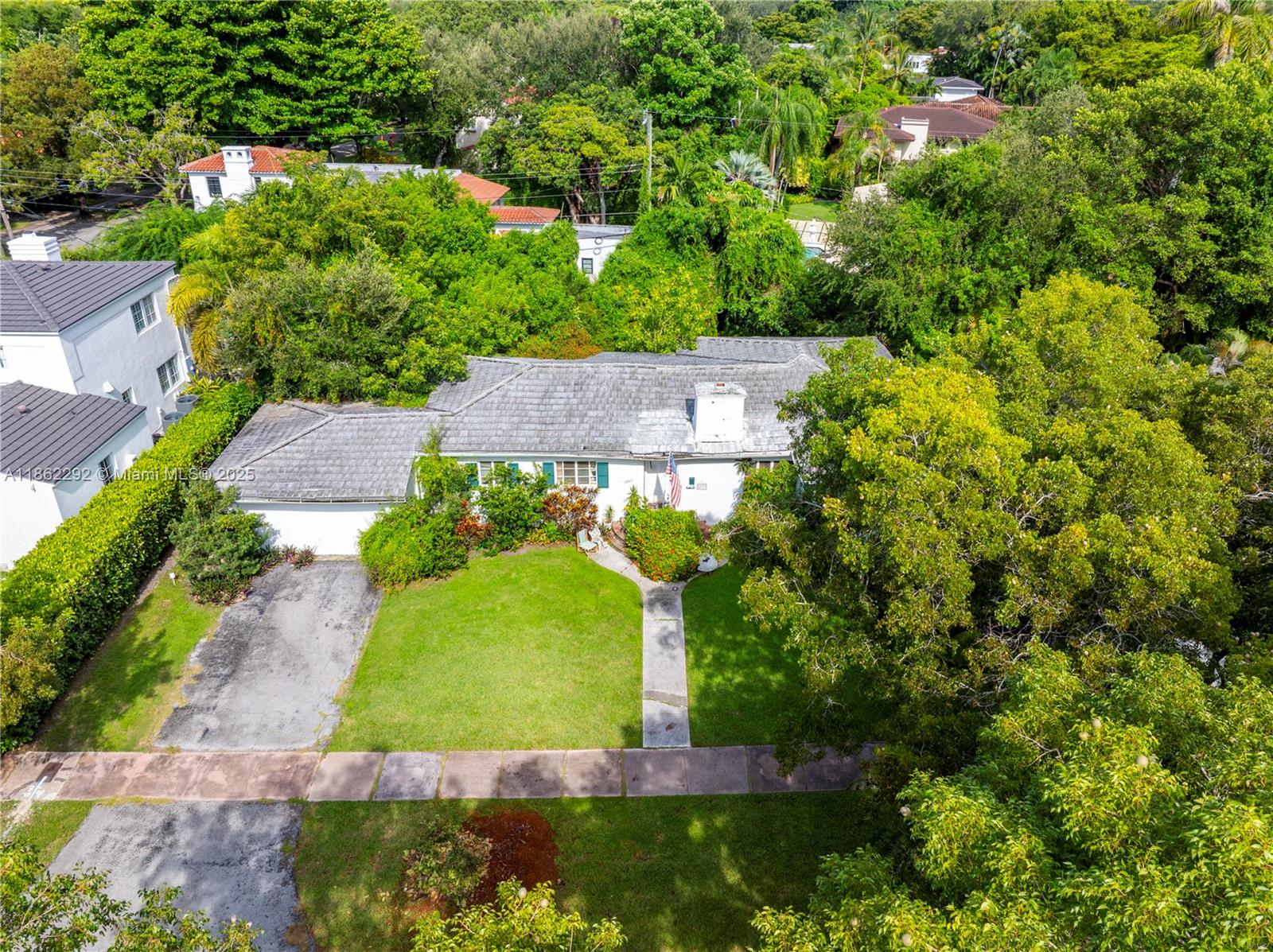 3807 Durango St
