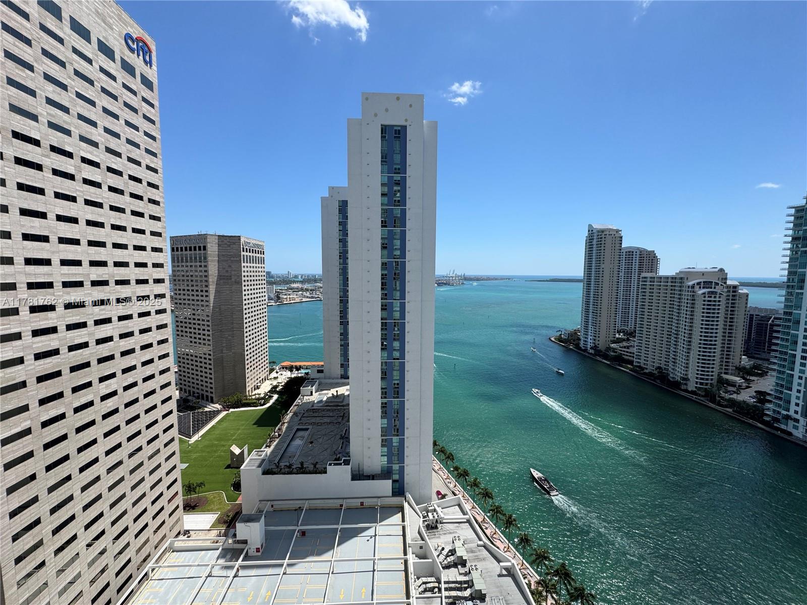 Rental Property at 300 S Biscayne Bl Blvd T-2714, Miami, Broward County, Florida - Bedrooms: 2 
Bathrooms: 2  - $3,400 MO.