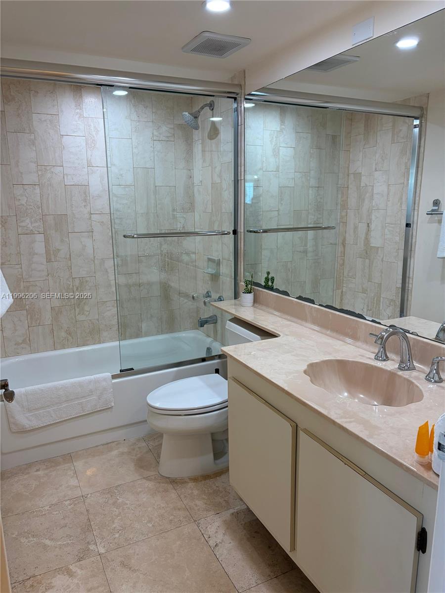 VENETIA CONDO - Residential Lease