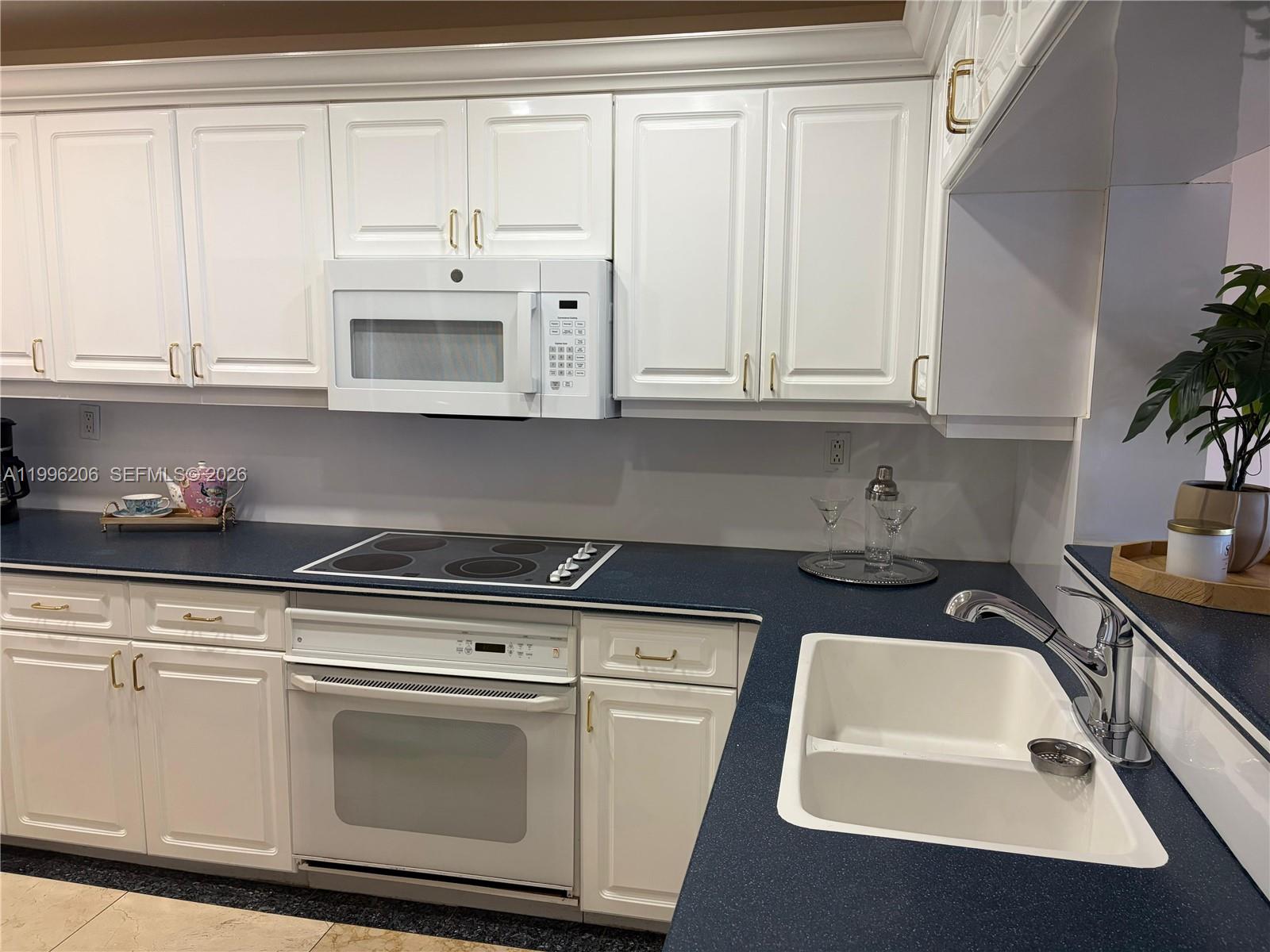 1717 N Bayshore Dr A-2254