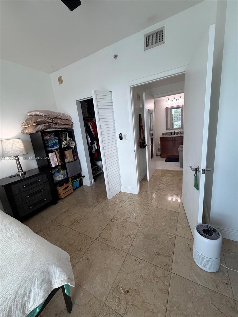 DOWNTOWN DADELAND CONDO N - Residential
