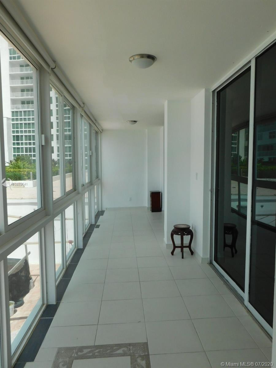 THE CARRIAGE HOUSE CONDO - Residential