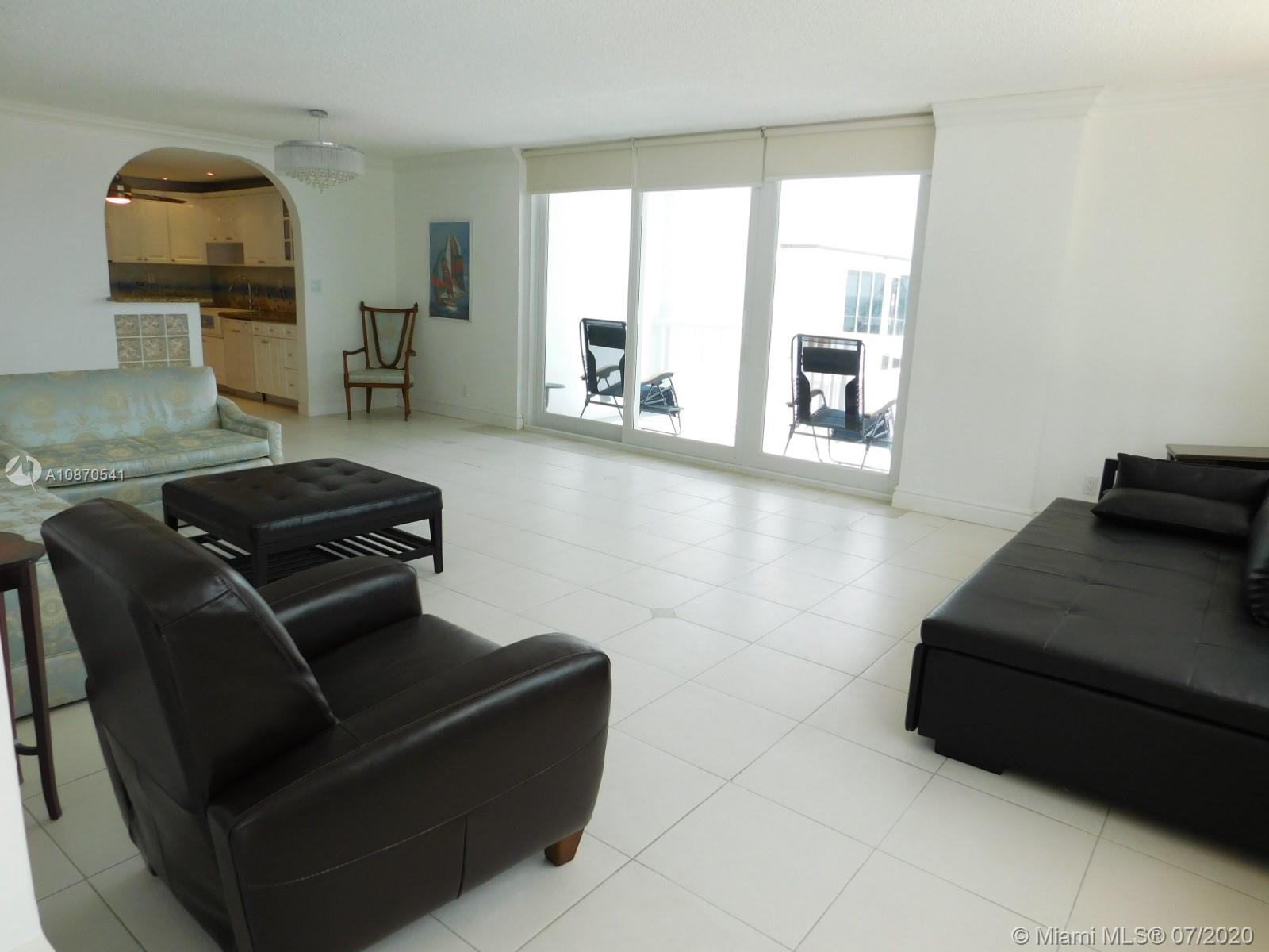 THE CARRIAGE HOUSE CONDO - Residential