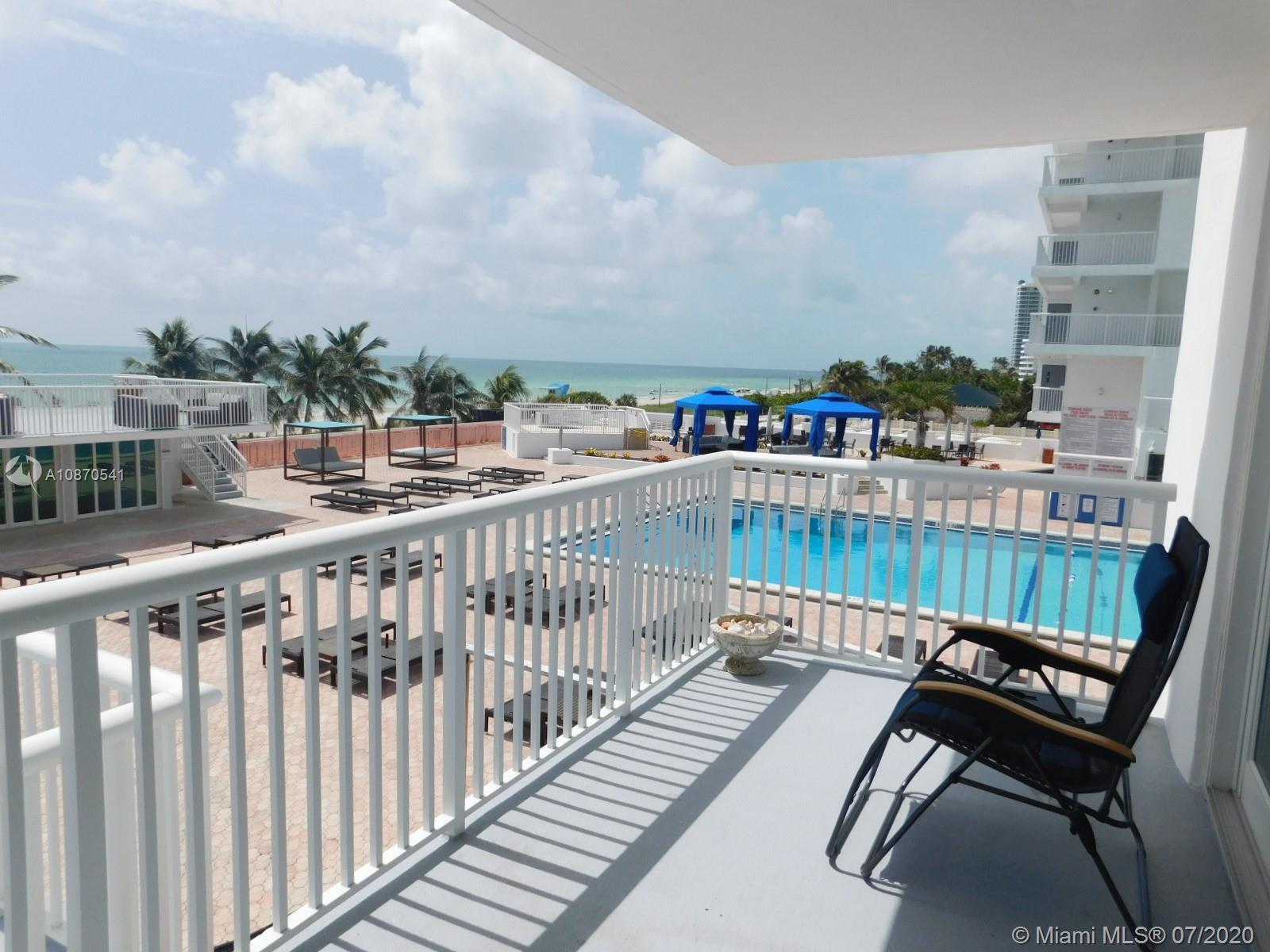 THE CARRIAGE HOUSE CONDO - Residential