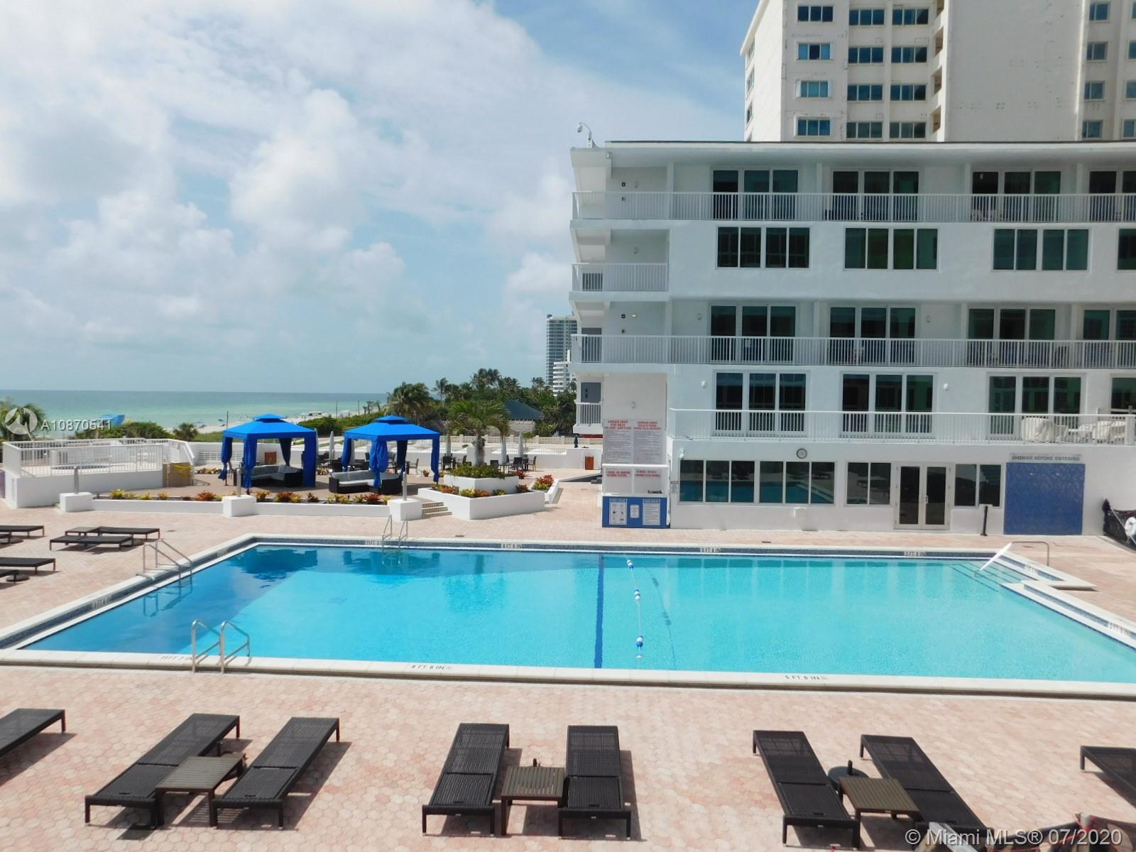 THE CARRIAGE HOUSE CONDO - Residential