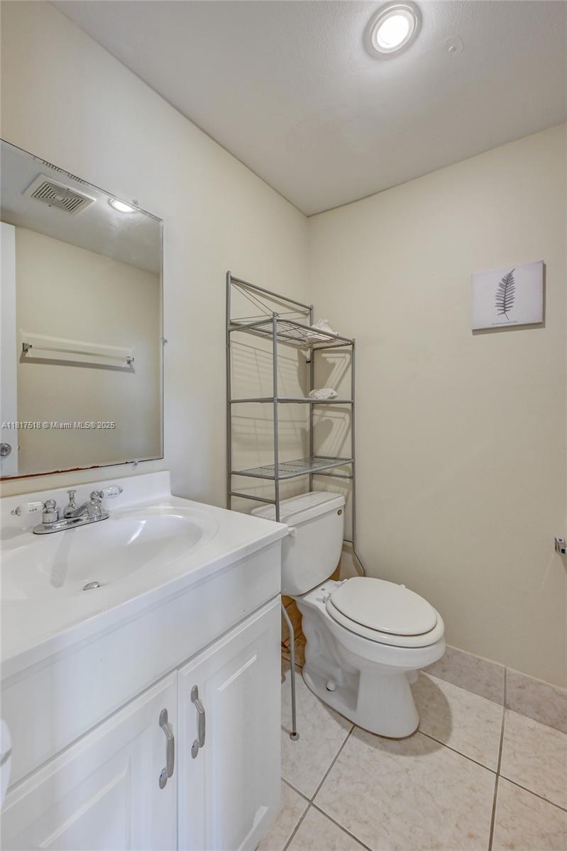 DEERFIELD BEACH GARDENS C - Residential Lease