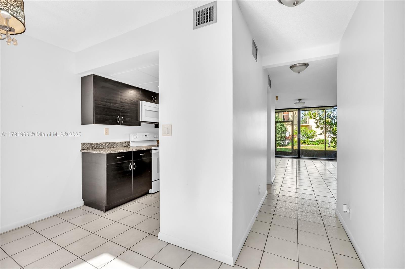 Property for Sale at 2821 Sw 87th Ave 808, Davie, Broward County, Florida - Bedrooms: 3 
Bathrooms: 3  - $325,000