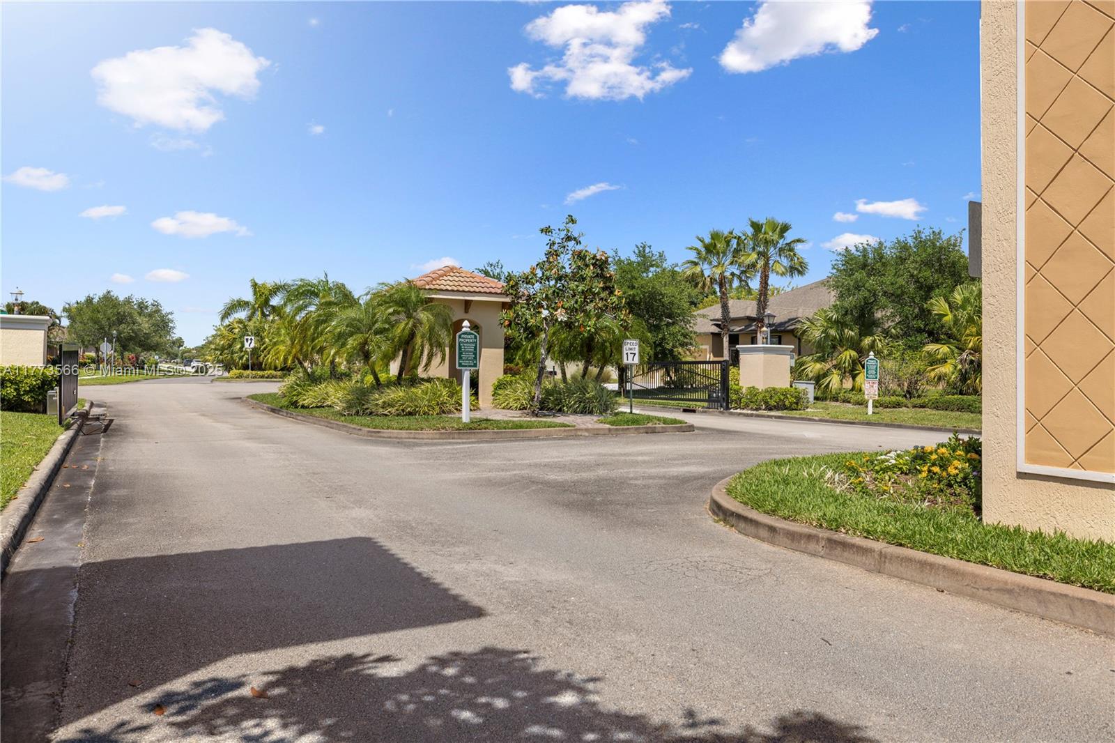 ASHLEY LAKES NORTH - Residential