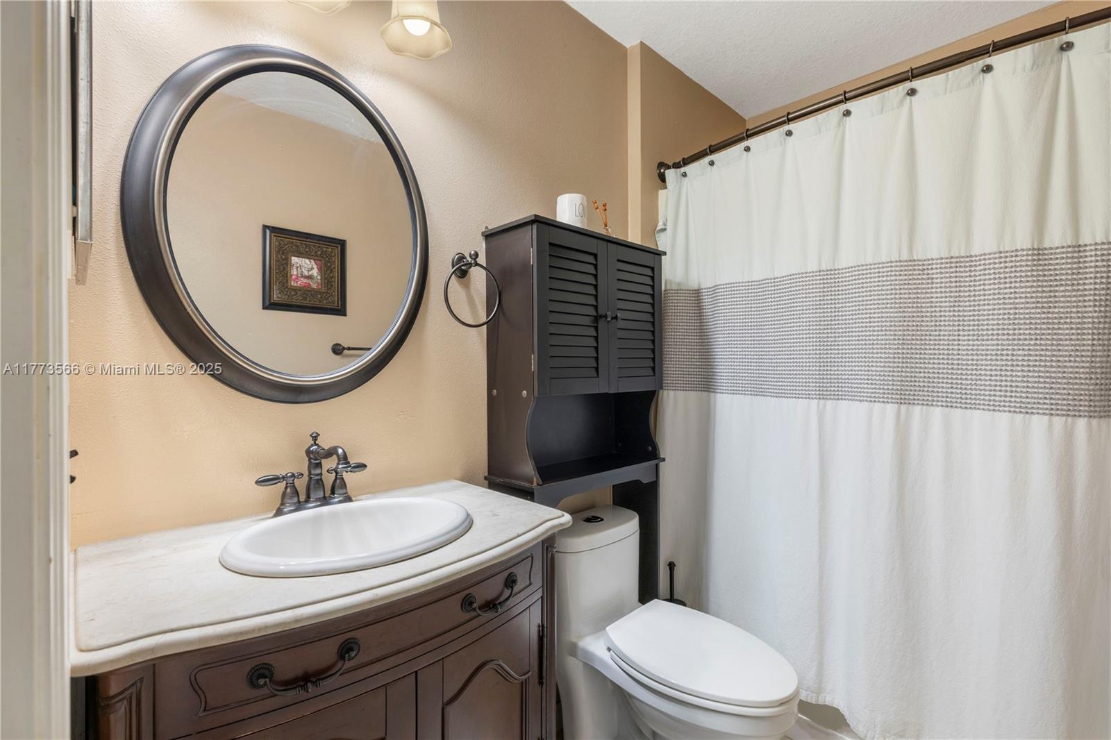 ASHLEY LAKES NORTH - Residential