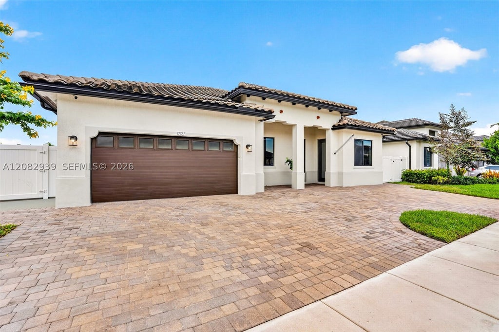 Photo of 17781 SW 41st St, Miramar, FL 33029 (MLS # A12082939)