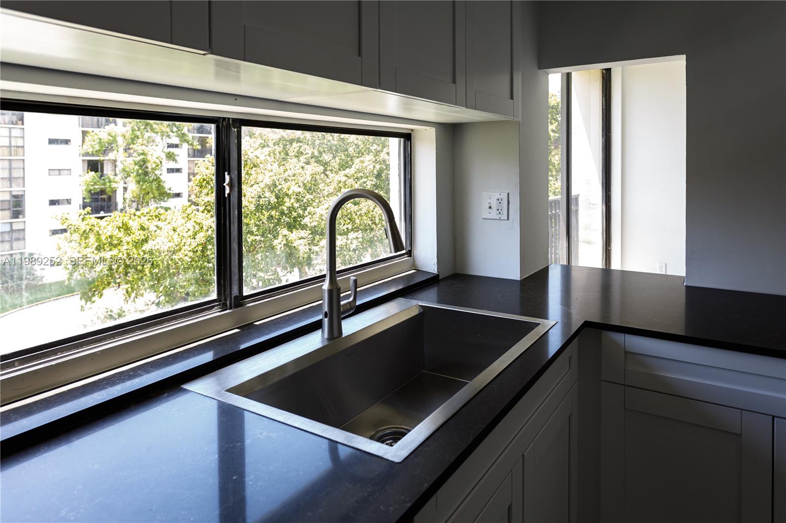 PLAZA OF AMERICAS CONDO P - Residential