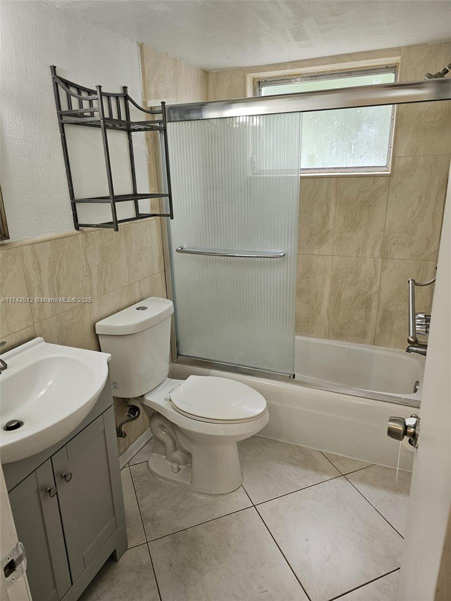 PLAZA APTS CONDO - Residential