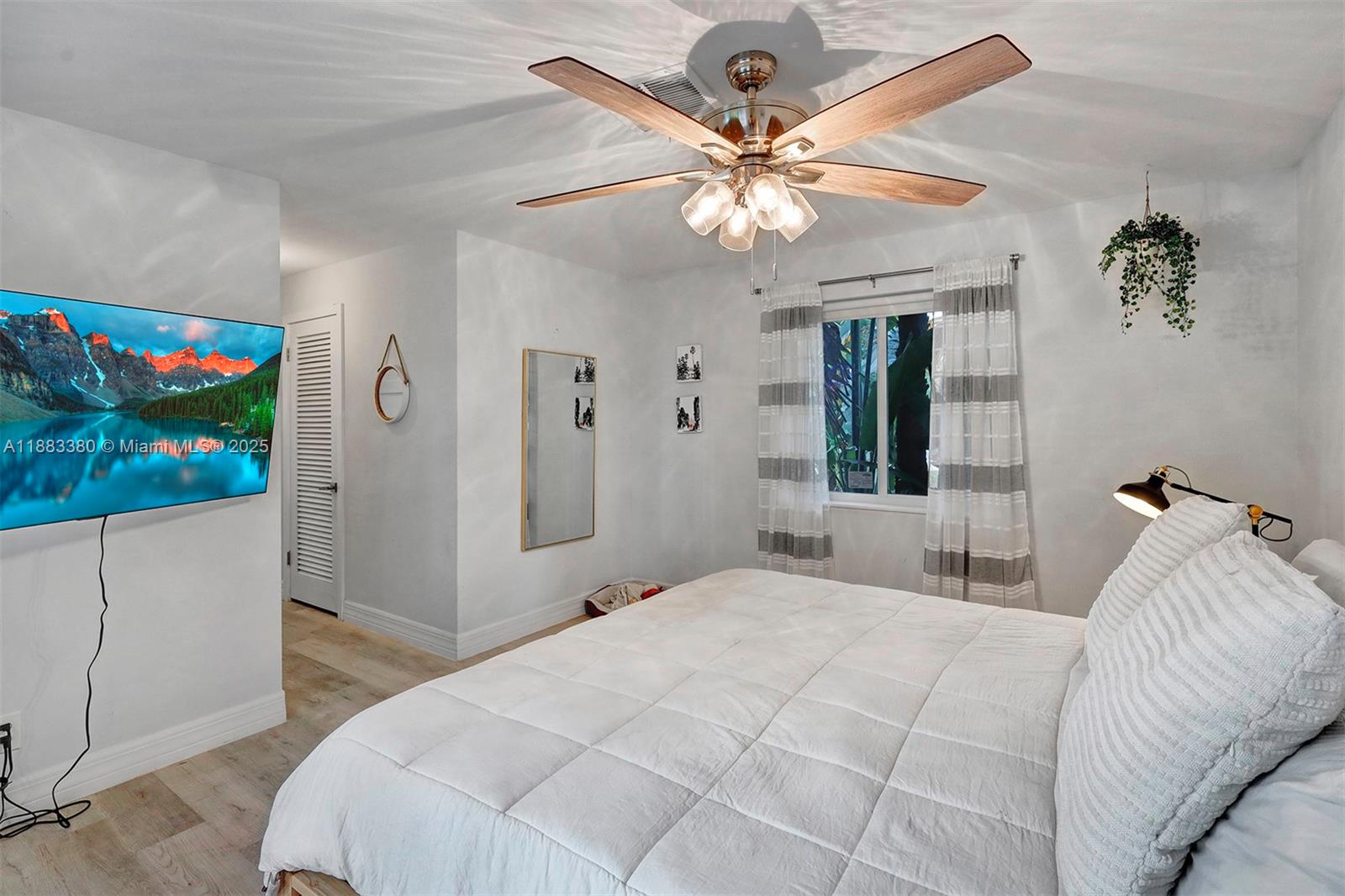 NEW RIVER GROVES 2ND ADD - Residential Lease