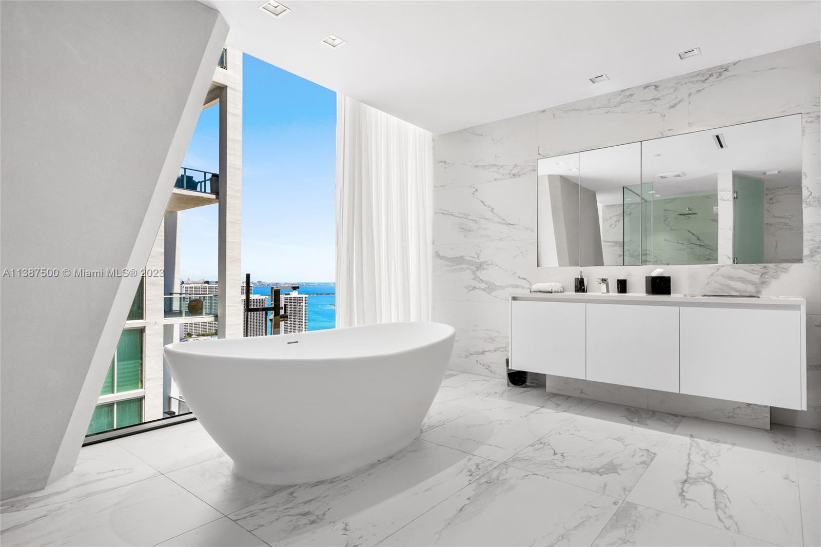 ONE THOUSAND MUSEUM CONDO - Residential