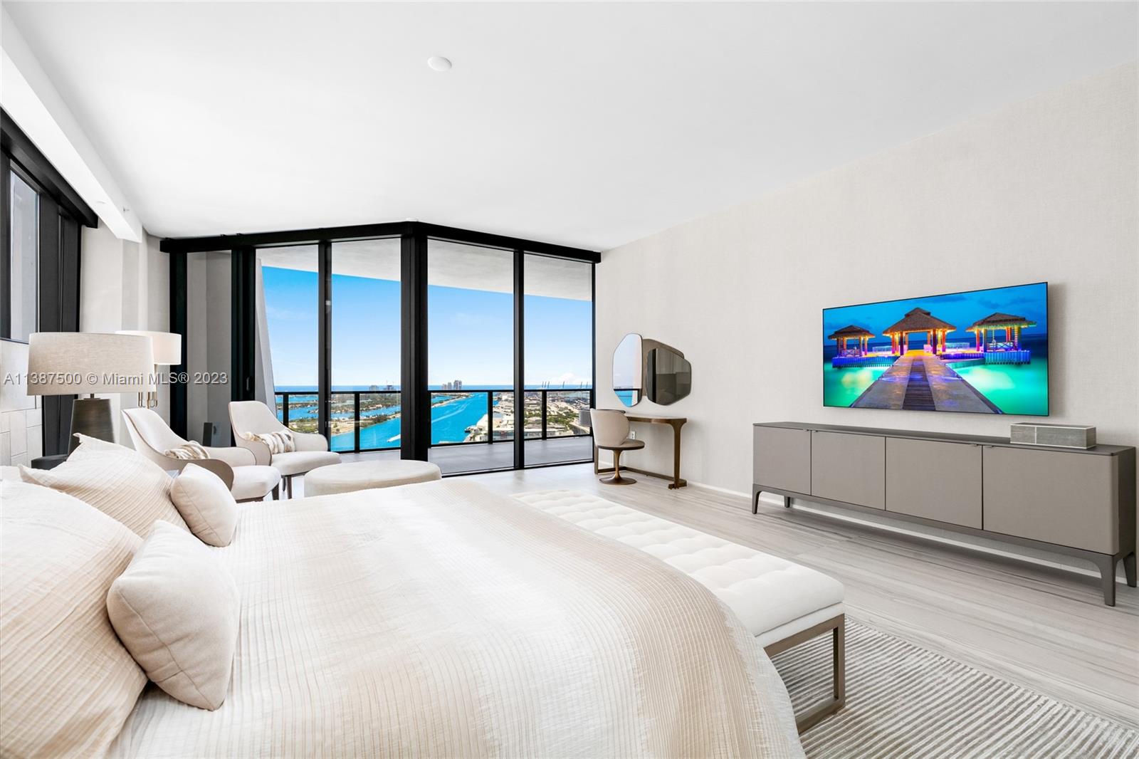 ONE THOUSAND MUSEUM CONDO - Residential