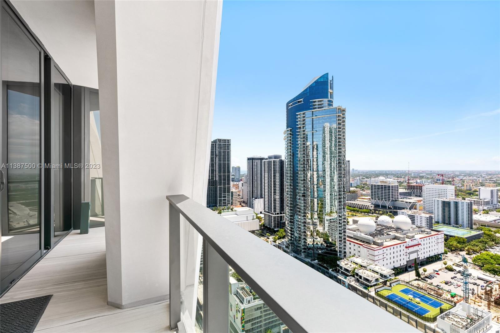 ONE THOUSAND MUSEUM CONDO - Residential