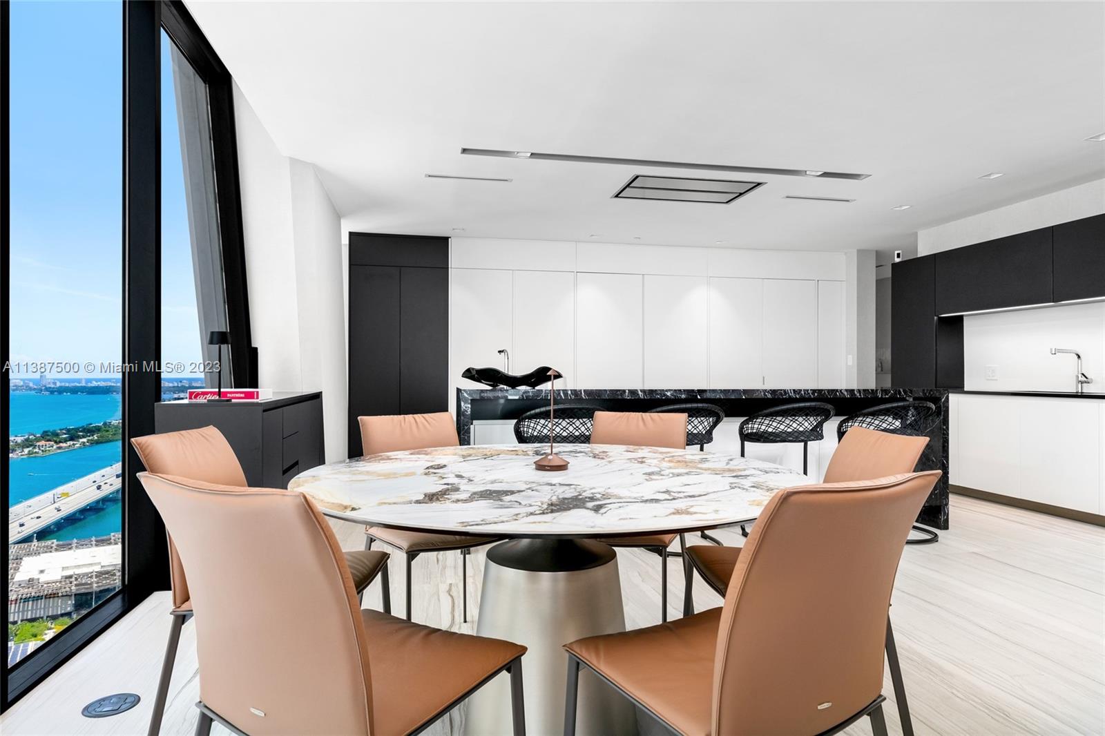 ONE THOUSAND MUSEUM CONDO - Residential