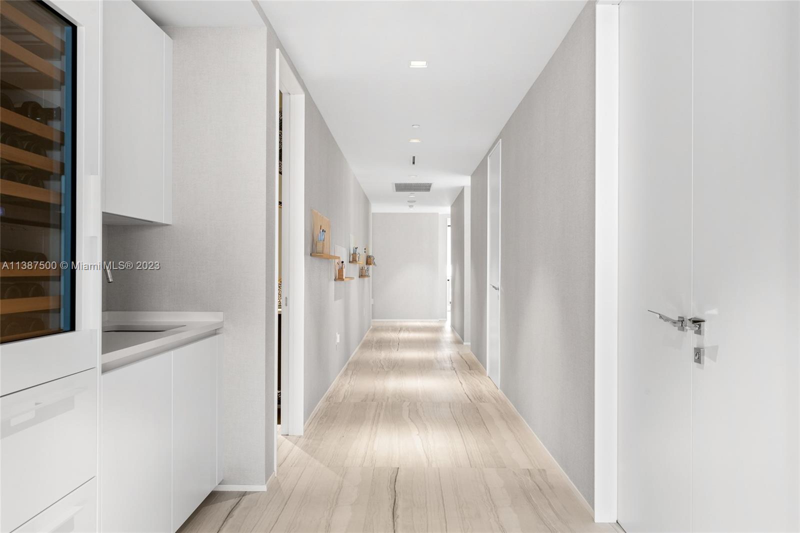 ONE THOUSAND MUSEUM CONDO - Residential