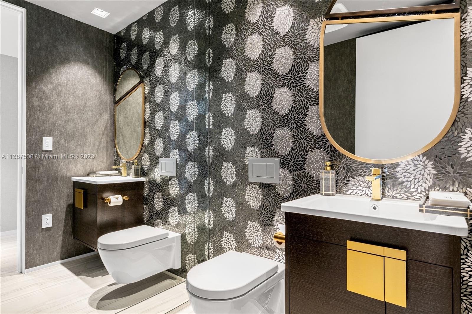 ONE THOUSAND MUSEUM CONDO - Residential