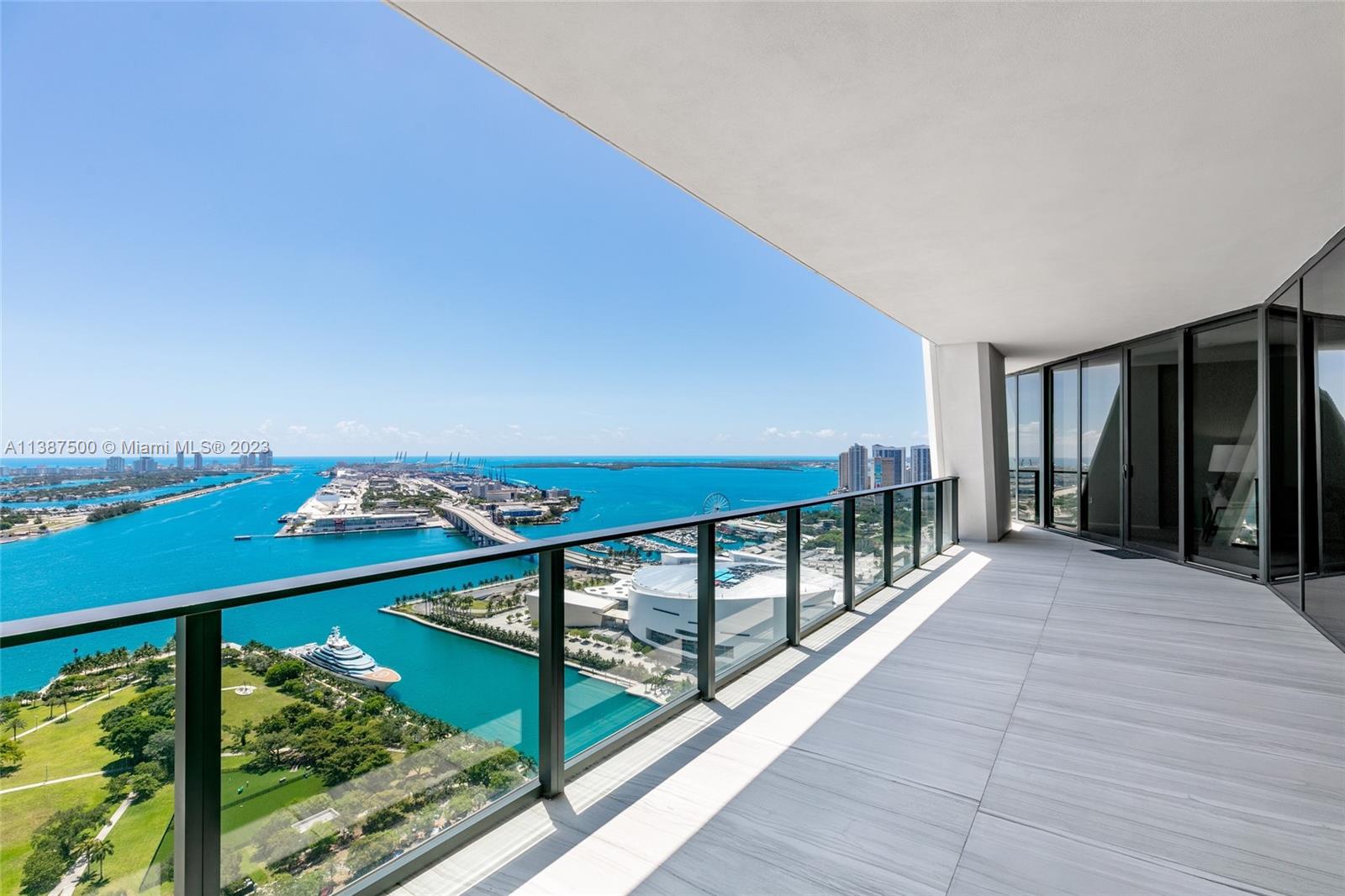 ONE THOUSAND MUSEUM CONDO - Residential