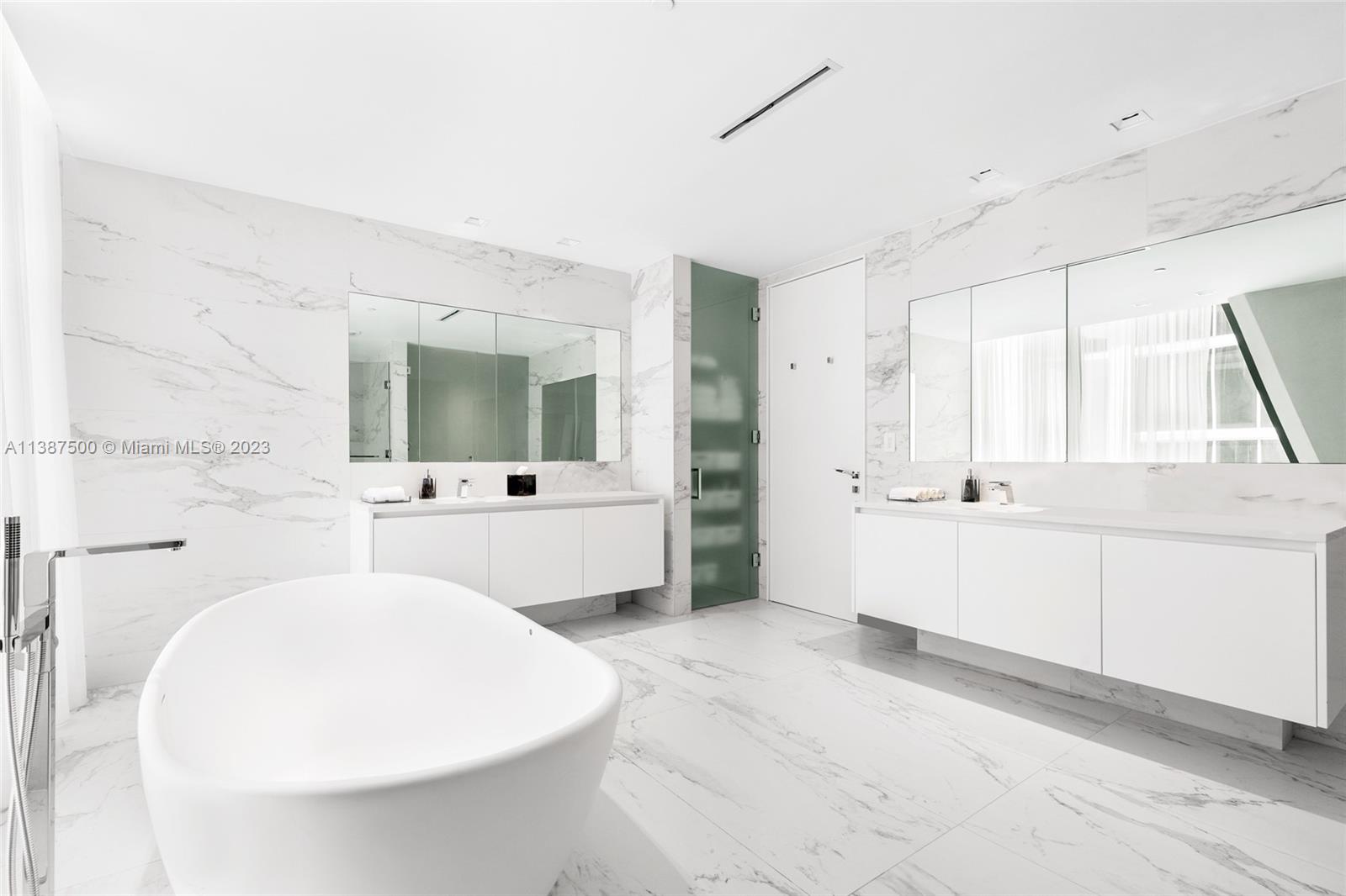 ONE THOUSAND MUSEUM CONDO - Residential