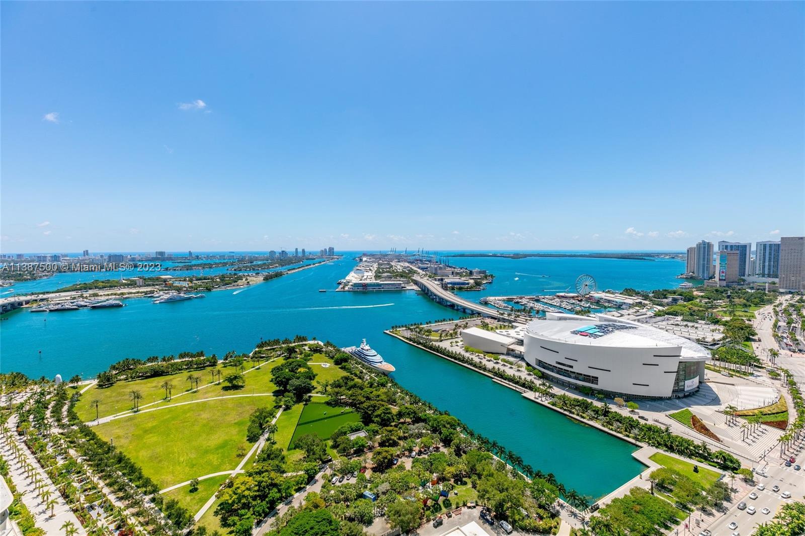 ONE THOUSAND MUSEUM CONDO - Residential