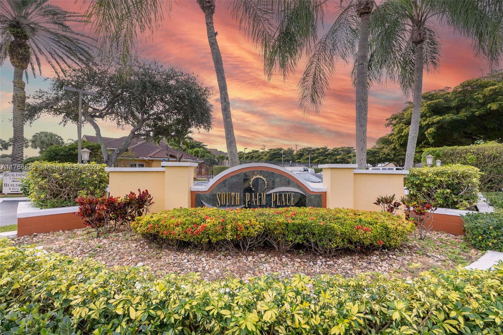7650 Westwood Dr 531, Tamarac, Broward County, Florida - 2 Bedrooms  
2 Bathrooms - 