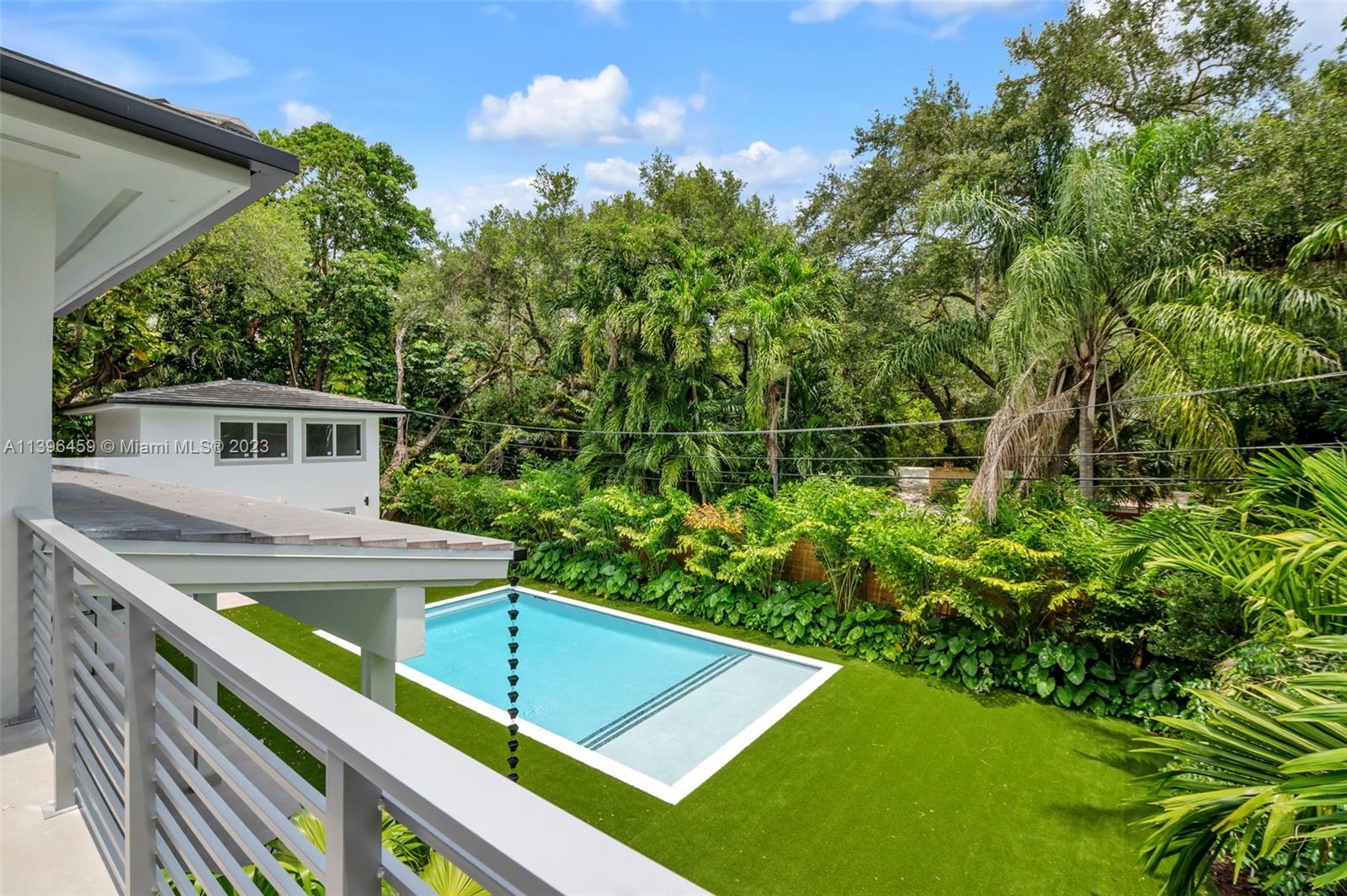 COCO GROVE - Residential