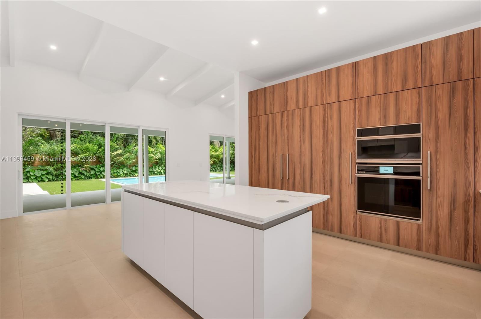 COCO GROVE - Residential