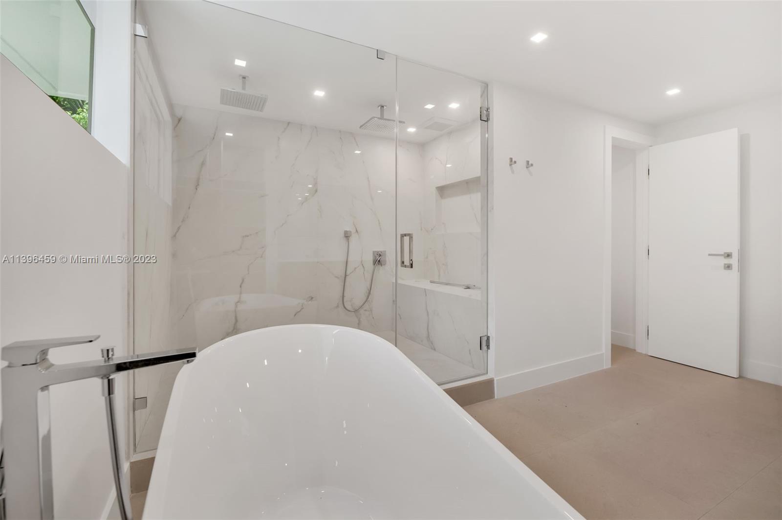 COCO GROVE - Residential