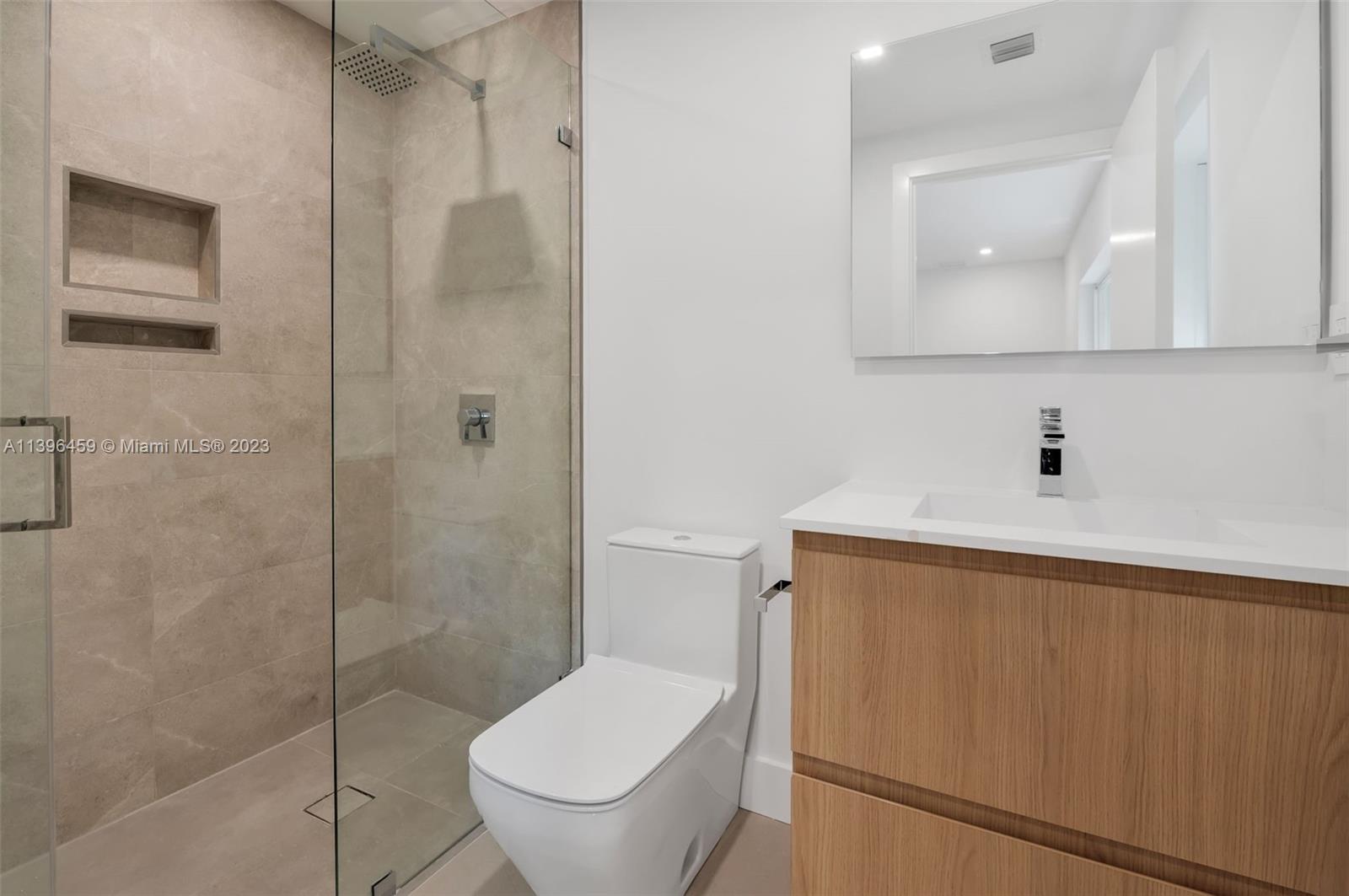 COCO GROVE - Residential