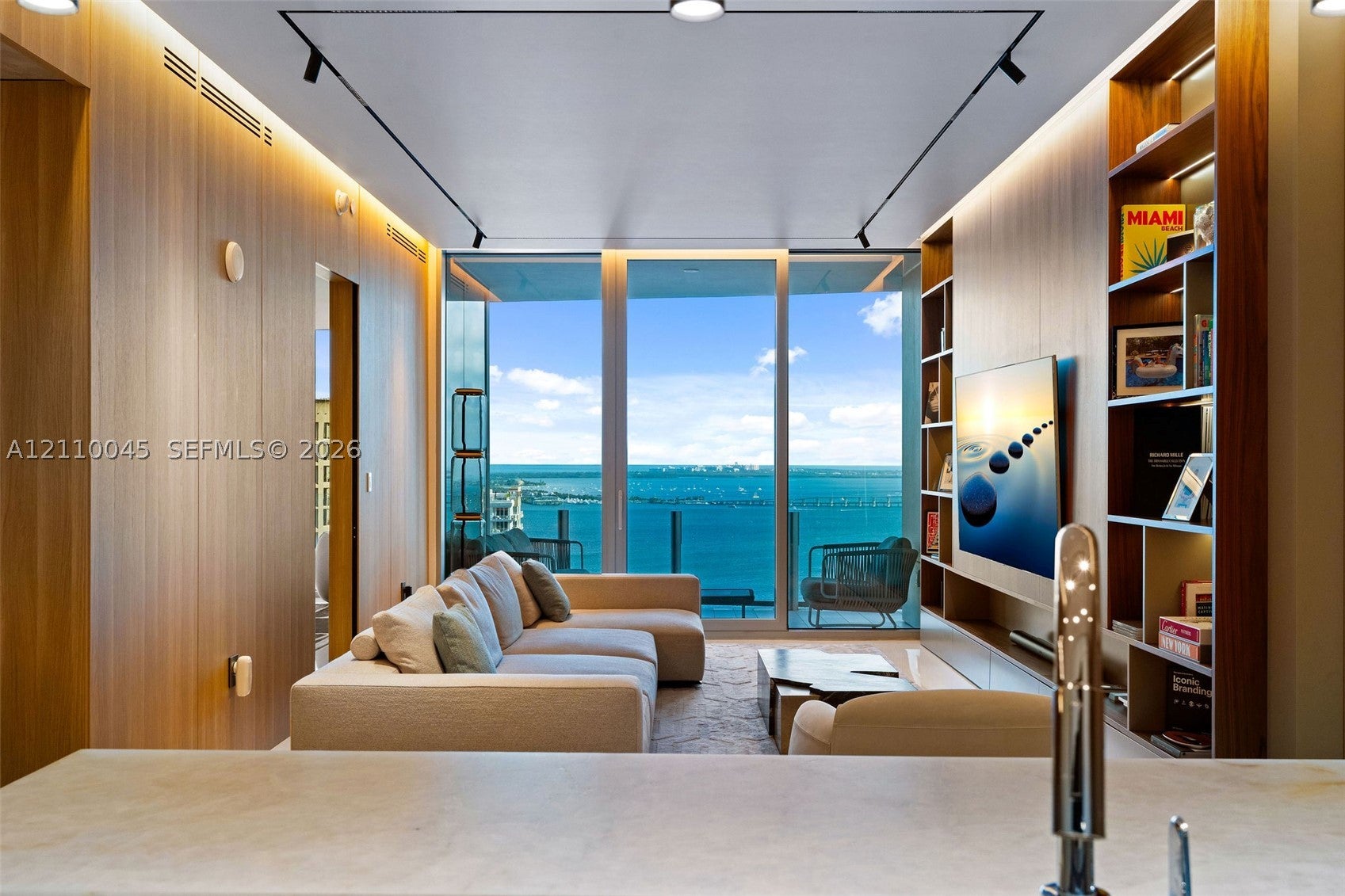 300 Biscayne Boulevard Way 3105W