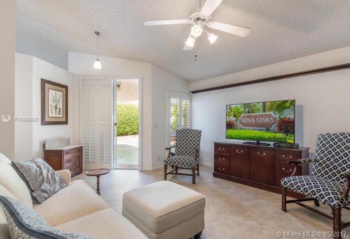 SIENA OAKS - Residential