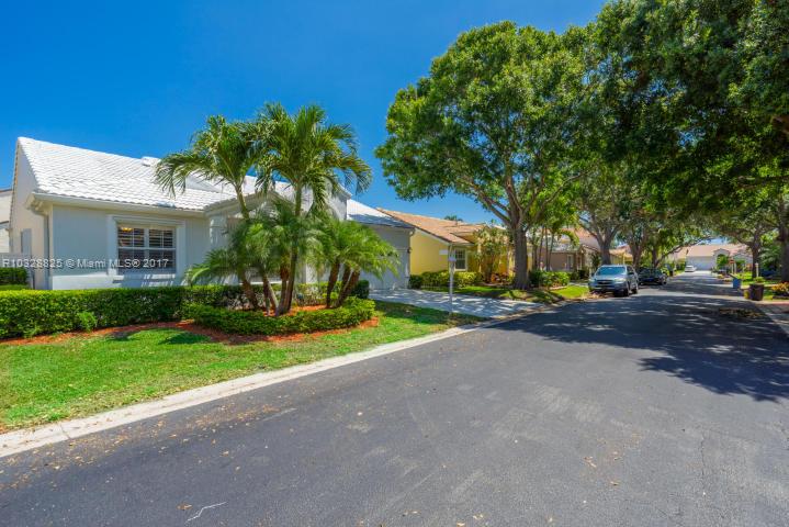 SIENA OAKS - Residential