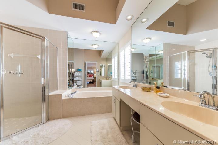 SIENA OAKS - Residential