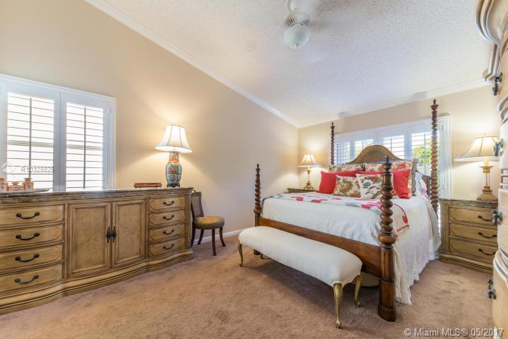 SIENA OAKS - Residential