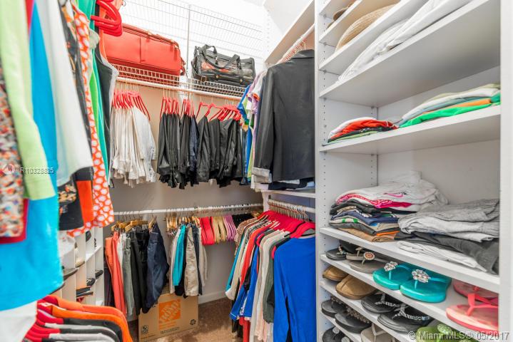 SIENA OAKS - Residential